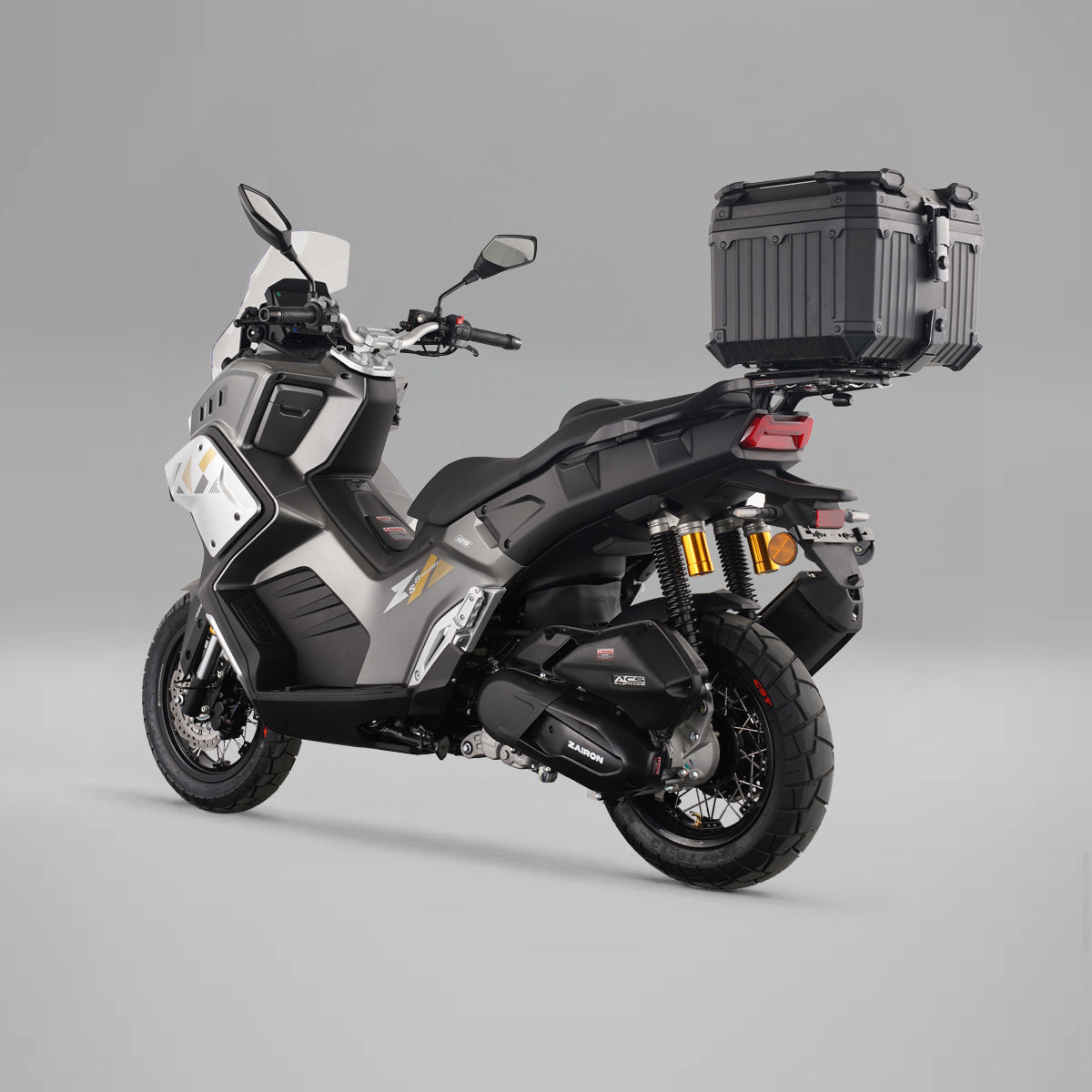 ZAIRON Zs8 Sport Gris Interestelar - vista tres cuartos trasera izquierda